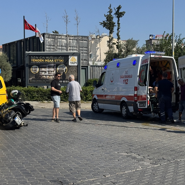 Marmaris'te taksiyle çarpışan motosikletin sürücüsü yaralandı