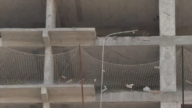 İnşaat işçisinden 10'uncu katta tehlikeli dans (2)