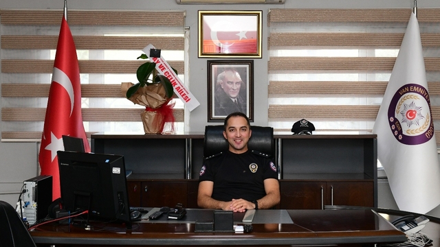 Çatak İlçe Emniyet Amiri Çelik, göreve başladı