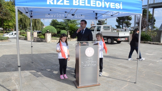 Rize'de İlköğretim Haftası kutladı