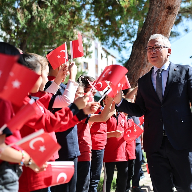 Sivas'ta İlköğretim Haftası kutlandı