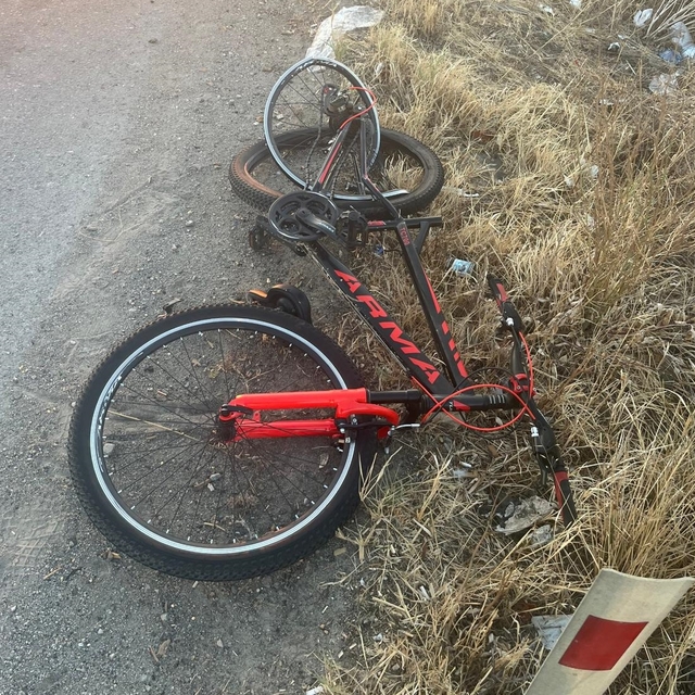 Manisa'da kamyonetin çarptığı bisikletli hayatını kaybetti