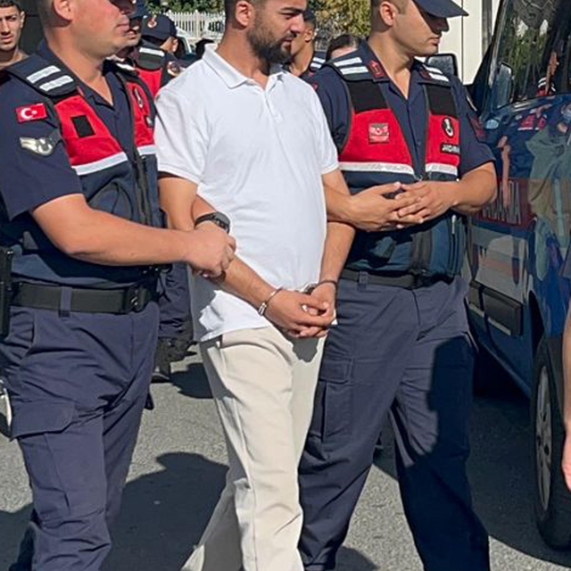 Tabanca ile öldürüldü; 1 oğlu tutuklandı, diğer şüpheliler serbest (2)