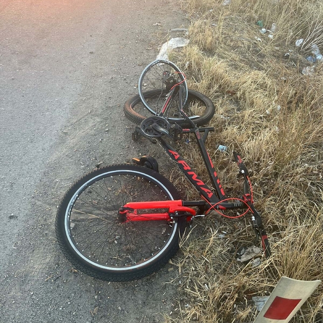 Kamyonetin çarptığı bisikletin sürücüsü öldü