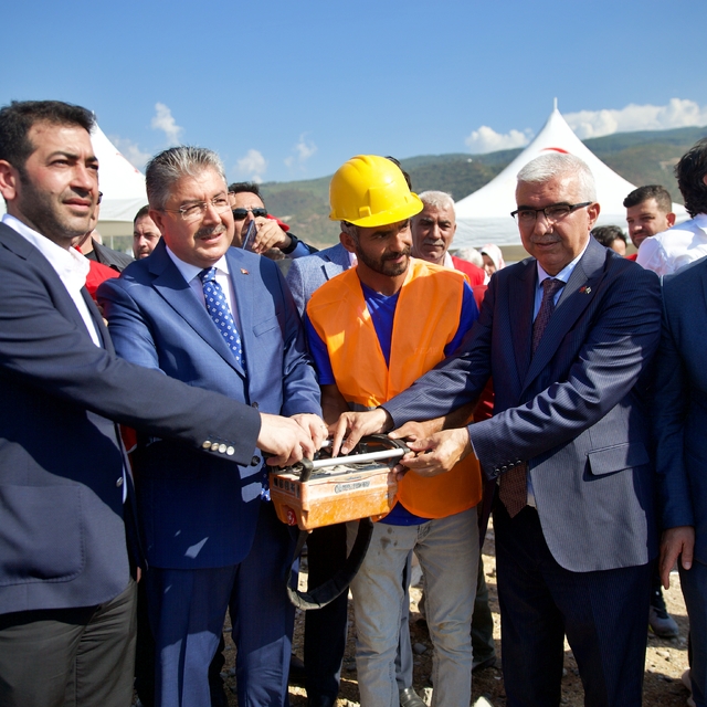 Osmaniye'de Türk Kızılay aşevinin temeli atıldı