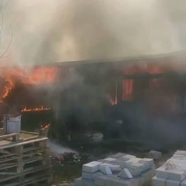 Kaynak yapılırken çıkan kıvılcım bağ evini kül etti