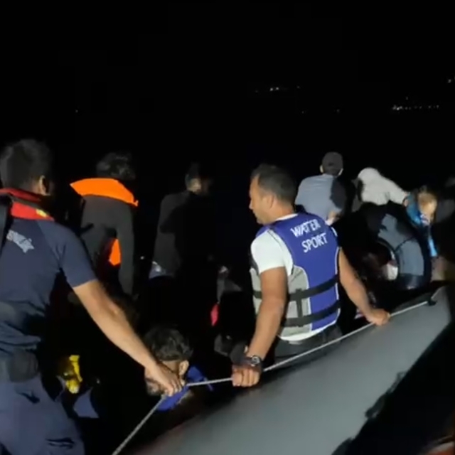 Çanakkale'de 43 düzensiz göçmen yakalandı