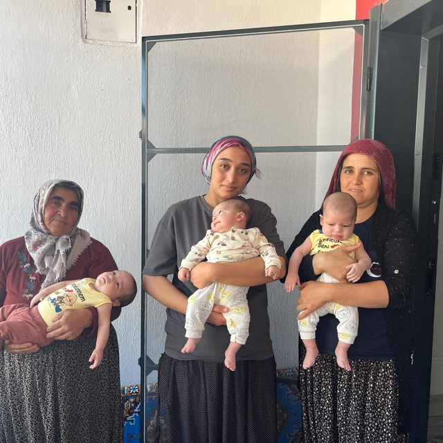 Üçüz annesi, DHA'nın haberi sonrası hayallerine kavuştu