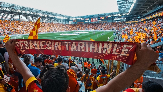 Göztepe Gürsel Aksel'deki karnesini düzeltecek