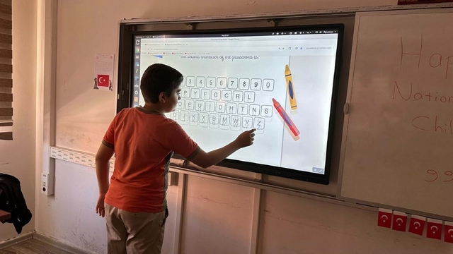 Her dersi oyunla öğreniyorlar