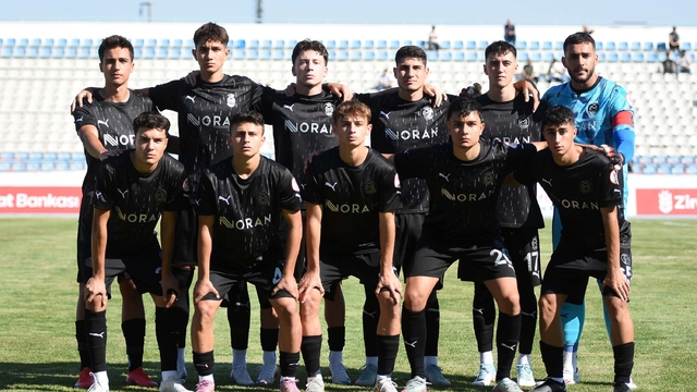 Manisa FK kupada gençleriyle turladı