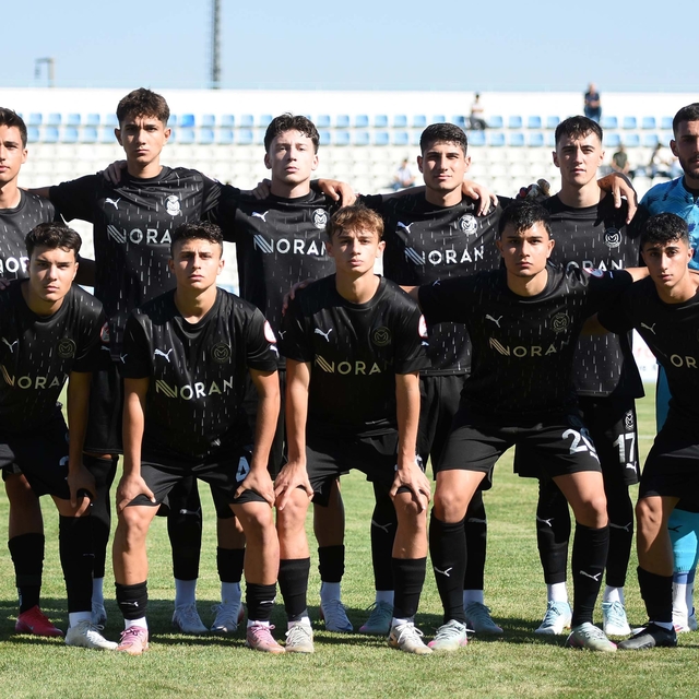 Manisa FK kupada gençleriyle turladı