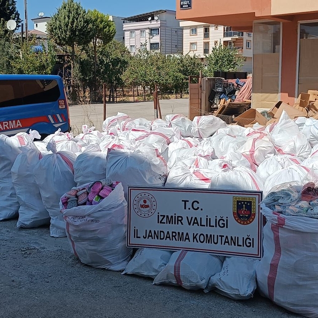 İzmir'de taklit ürün üreten kişiye adli işlem