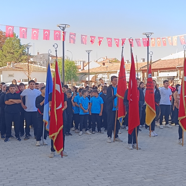 Pazaryeri'nde İlköğretim Haftası kutlandı