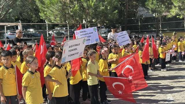 Salıpazarı'nda İlköğretim Haftası kutlandı