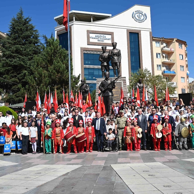 Bozüyük'te İlköğretim Haftası kutlandı