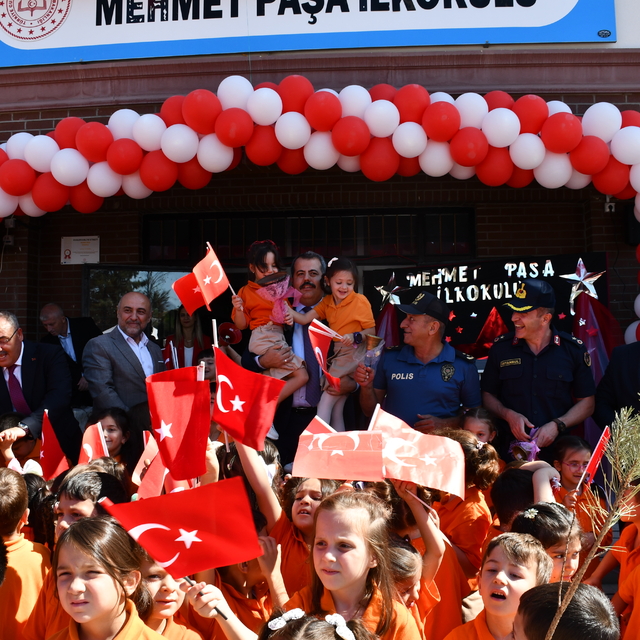 Vezirköprü'de İlköğretim Haftası kutlandı