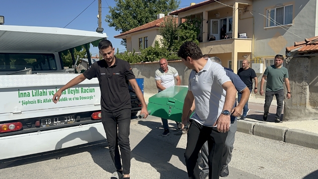 Çorum'da balkondan bir alt katın balkonuna düşen engelli öldü