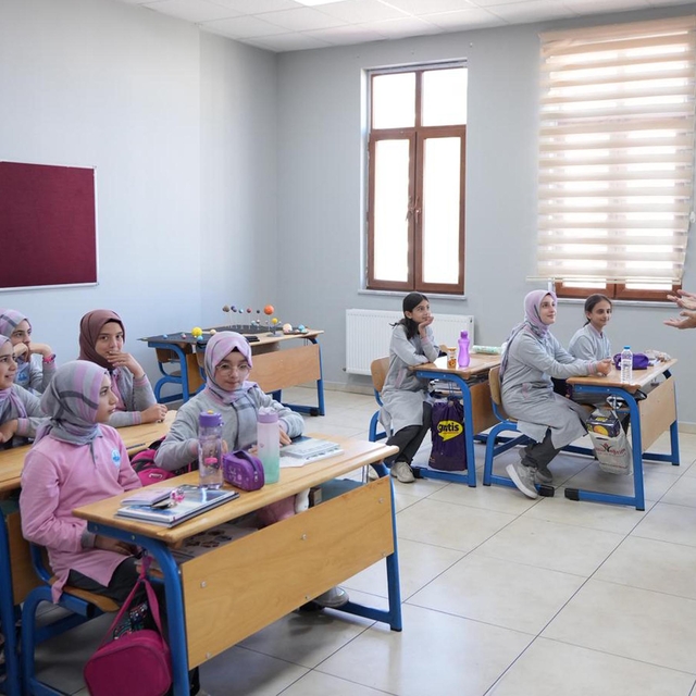 Bakan Tekin: Sınavı kazanamadıkları için öğretmen olamıyorlar