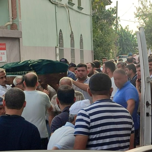 İzmir'de şarampole devrilen traktörün sürücüsü son yolculuğuna uğurlandı