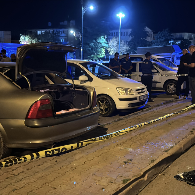 Sivas'ta park halindeki otomobilde yaşanan patlamada 3 çocuktan 1'i öldü, 2...