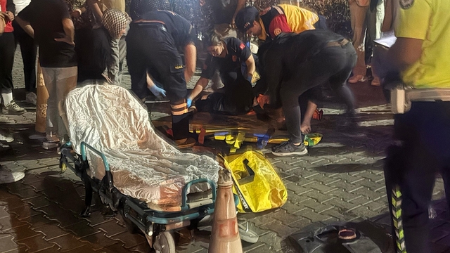 Otomobilin çarptığı 11 yaşındaki bisiklet sürücüsü ağır yaralandı