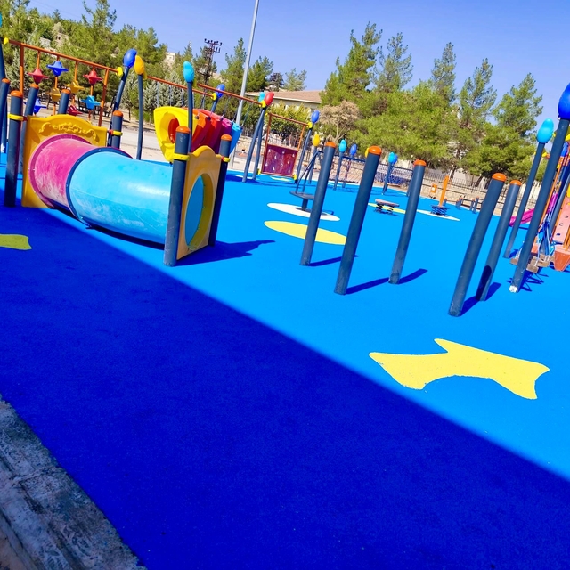 Midyat'ta parklarda yenileme çalışması sürüyor