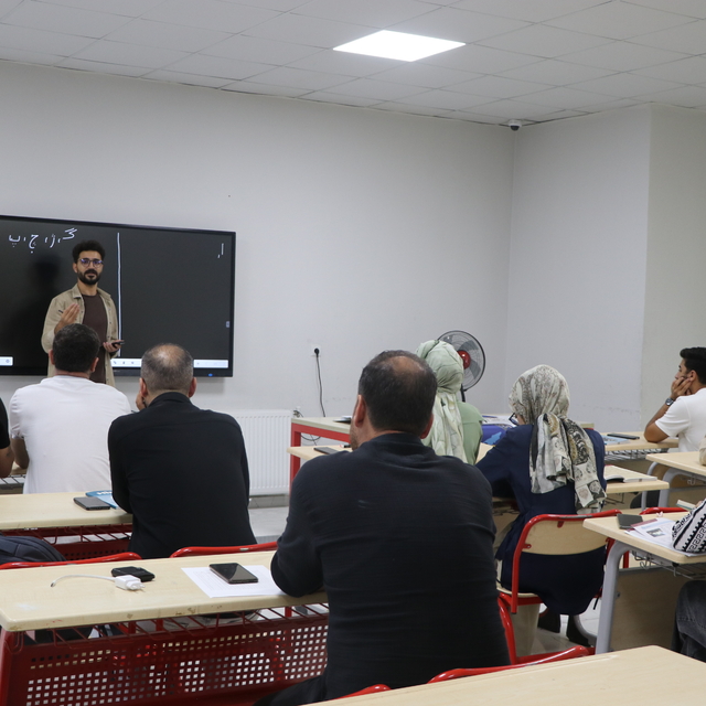 İranlıların yoğun olarak geldiği Van'da Farsça dil kursu açıldı