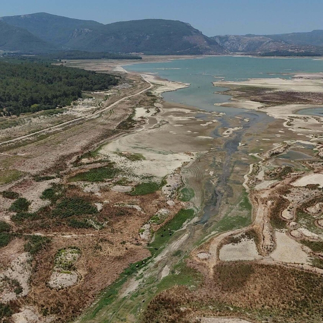 'İzmir'de su ihtiyacının yüzde 95'inin karşılandığı yer altı kaynakları ris...