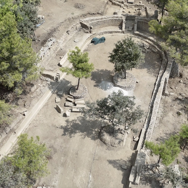 Syedra Antik Kenti'nde 1800 yıllık stadyum gün yüzüne çıkarıldı