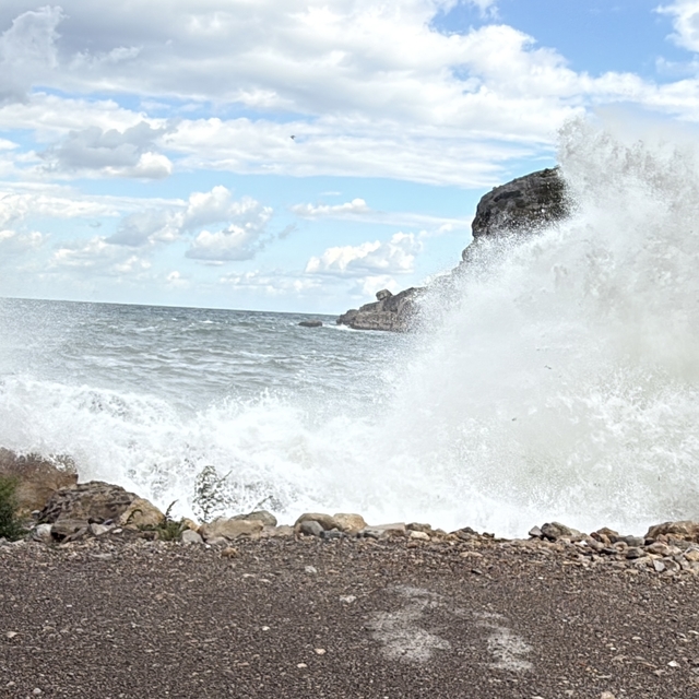 Amasra'da fırtına; dalga boyu 5 metreye ulaştı