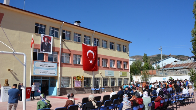 Başçiftlik'te İlköğretim Haftası kutlandı