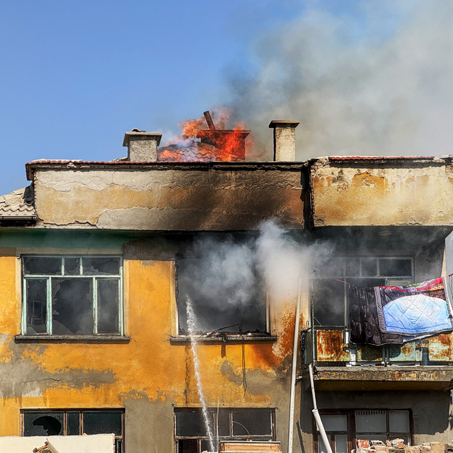 Konya'da yangın çıkan ev kullanılamaz hale geldi