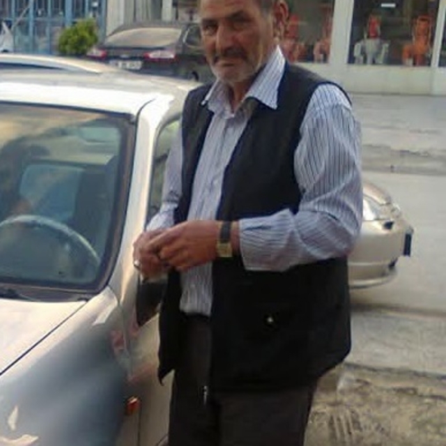 Evlerinde silahlı saldırıya uğrayan çift öldü