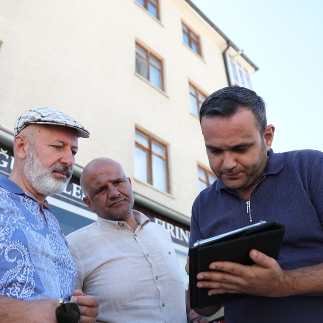 Başkan Çolakbayrakdar, kentsel dönüşüm alanındaki çalışmaları inceledi