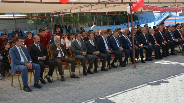 Hakkari'de "İlköğretim Haftası" kutlandı