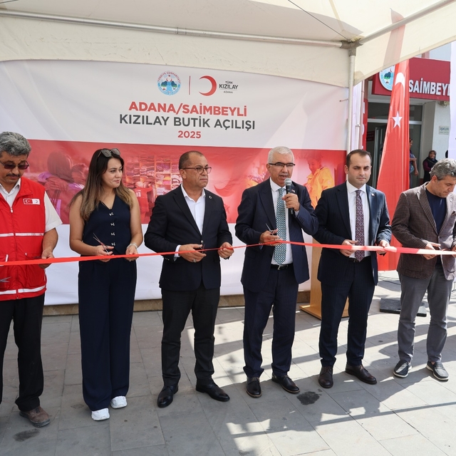 Türk Kızılay Saimbeyli'de butik mağaza açtı