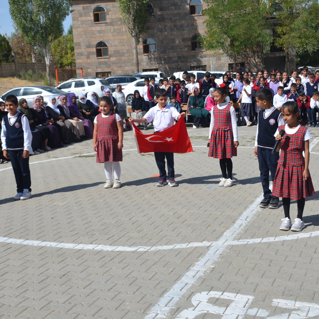 Bulanık'ta "İlköğretim Haftası" kutlandı