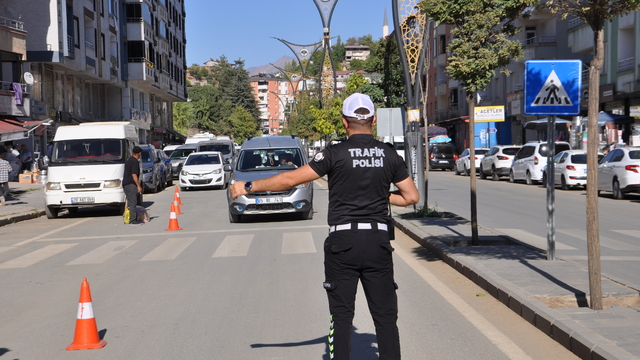 Hizan'da trafik ve asayiş denetimi yapıldı