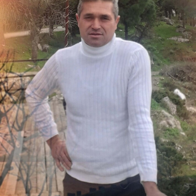 Manisa'da havuz kazısında toprak kaydı: 2 ölü (2)