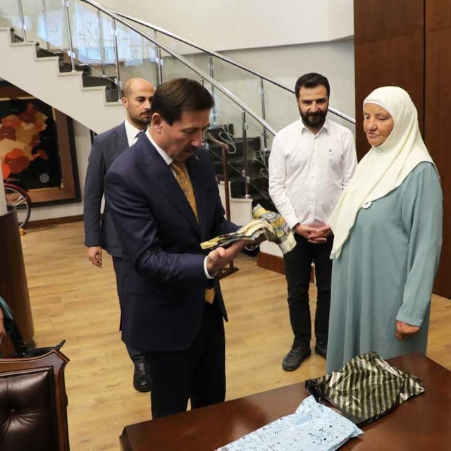 Karatay Belediye Başkanı Kılca, Bosna Hersek'ten gelen şehit annelerini ağı...