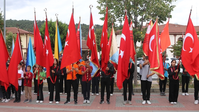 Taşova'da İlköğretim Haftası kutlandı