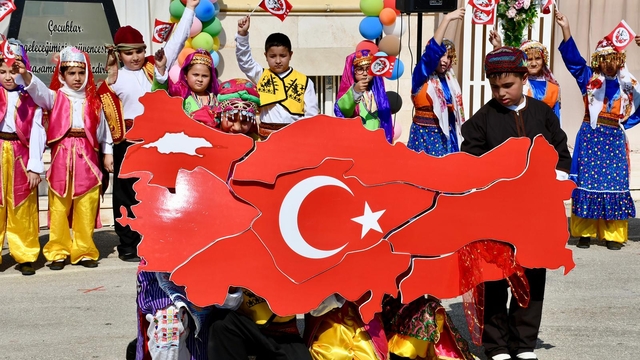 Silifke'de İlköğretim Haftası kutlandı