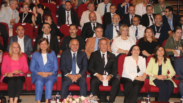 Diyarbakır'da "28. Uluslararası Diş Hekimliği Kongresi" başladı