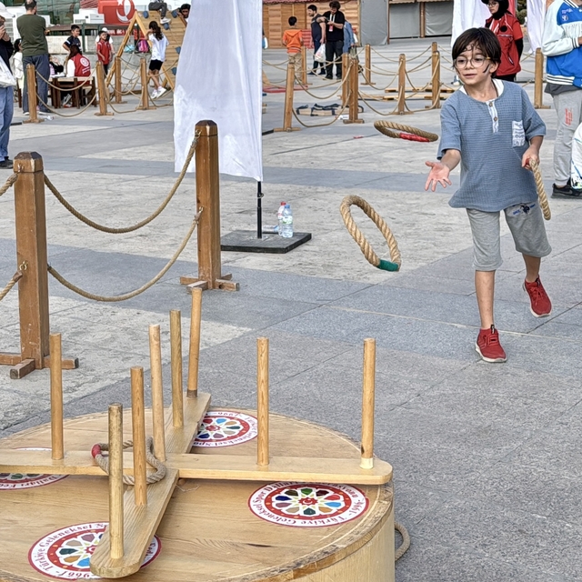 "Geleneksel Oyunlar Tırı" Kırşehir'de çocuklarla buluştu