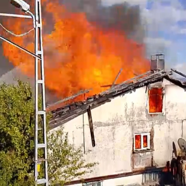 Kastamonu'da ev yangını
