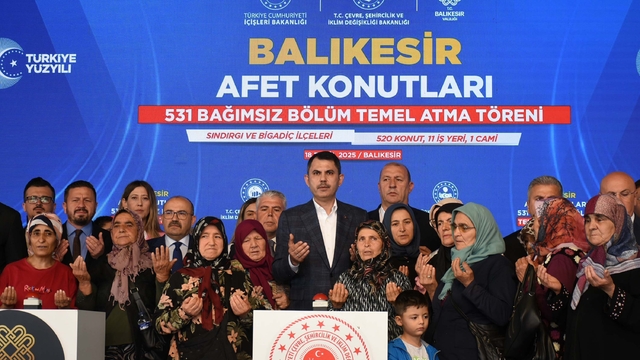 Sındırgı'da deprem konutlarının temeli atıldı