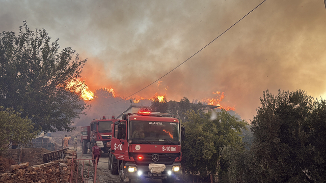 Alanya'daki orman yangınında 2'nci gün