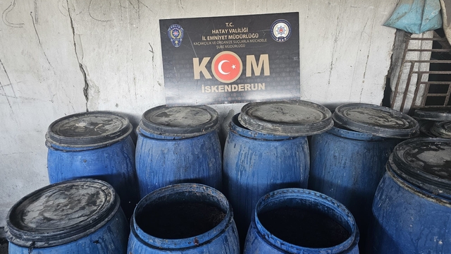 Hatay'da 2 bin 450 litre sahte içki ele geçirildi