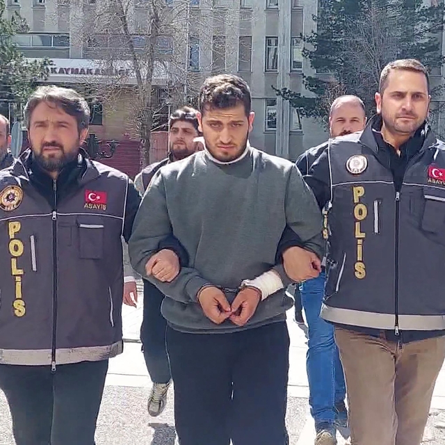 Eş cinayeti sanığının 'Karımı ve kendimi öldürdüm' dediği video ortaya çıkt...